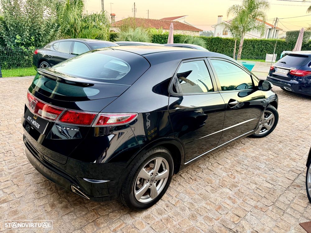 Honda Civic 1.4 i-VTEC Elegance - 2