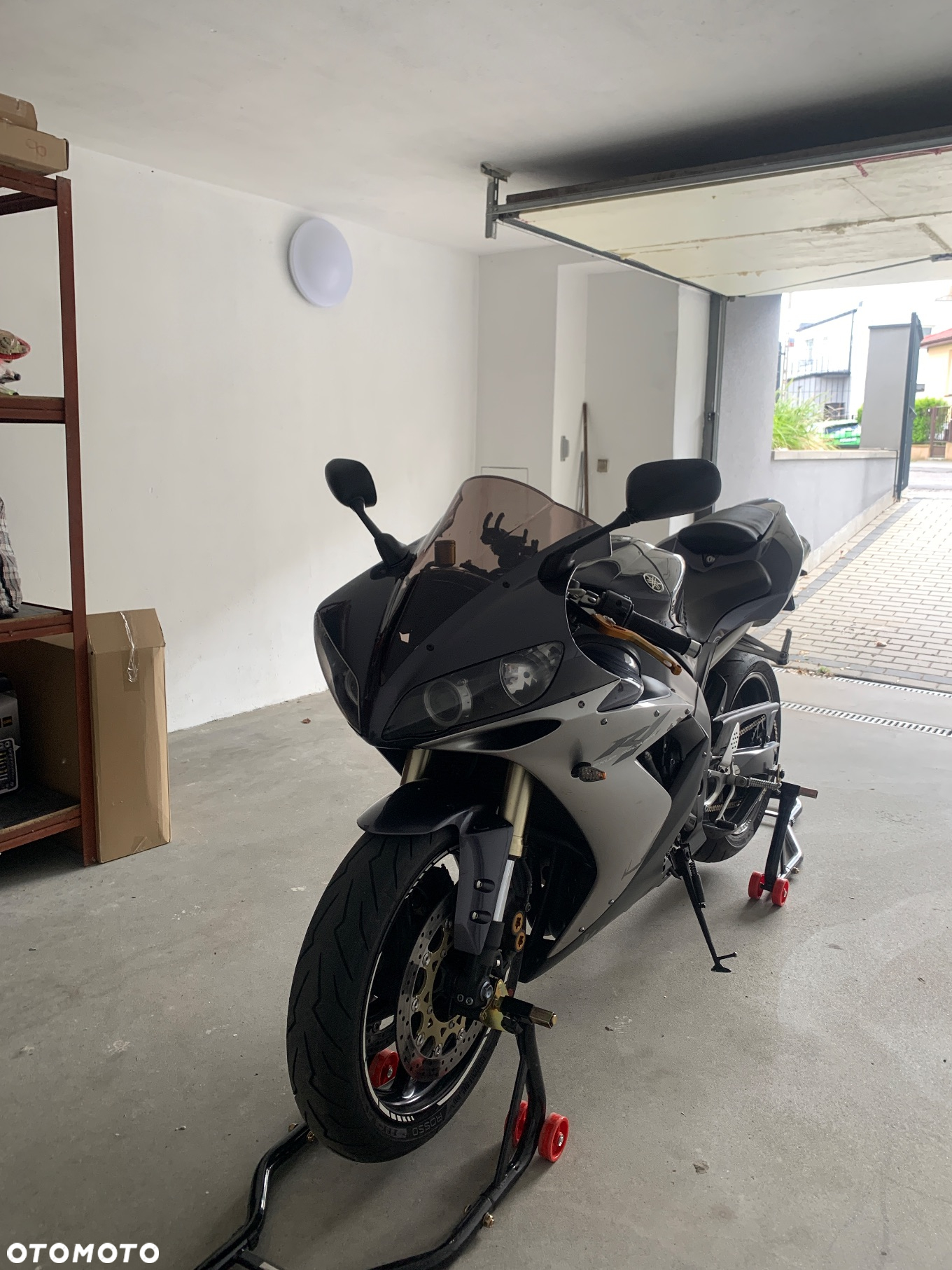 Yamaha R1 - 7