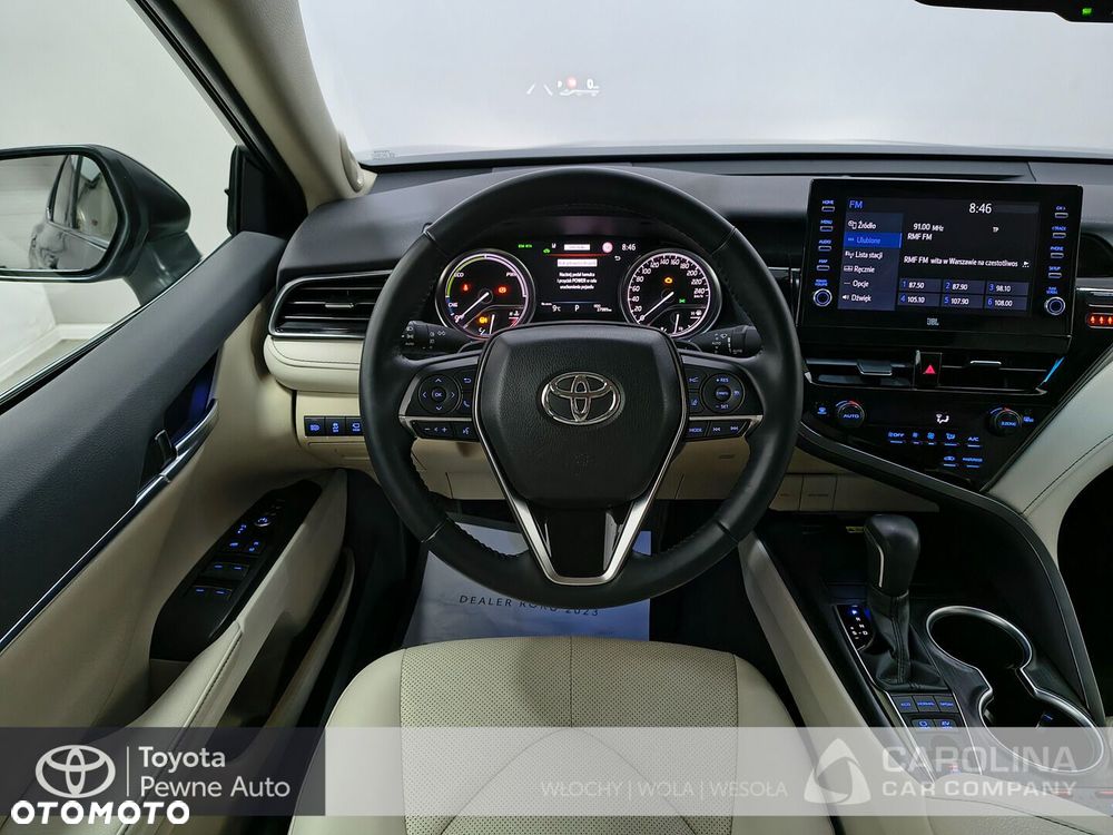Toyota Camry 2.5 Hybrid Executive CVT - 4