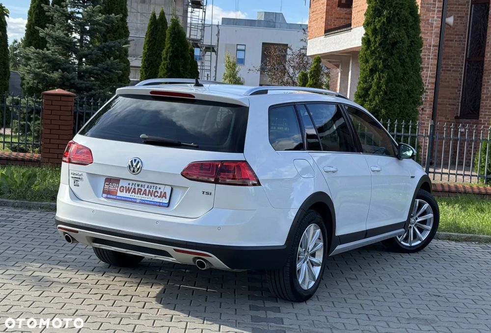 Volkswagen Golf - 10