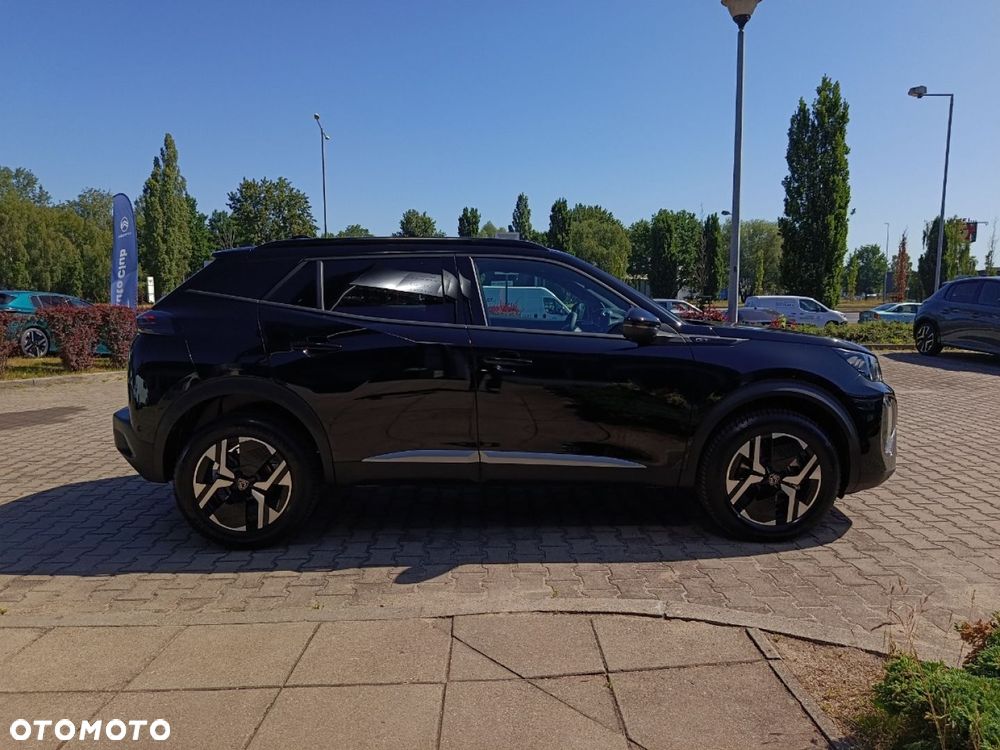 Peugeot 2008 - 8