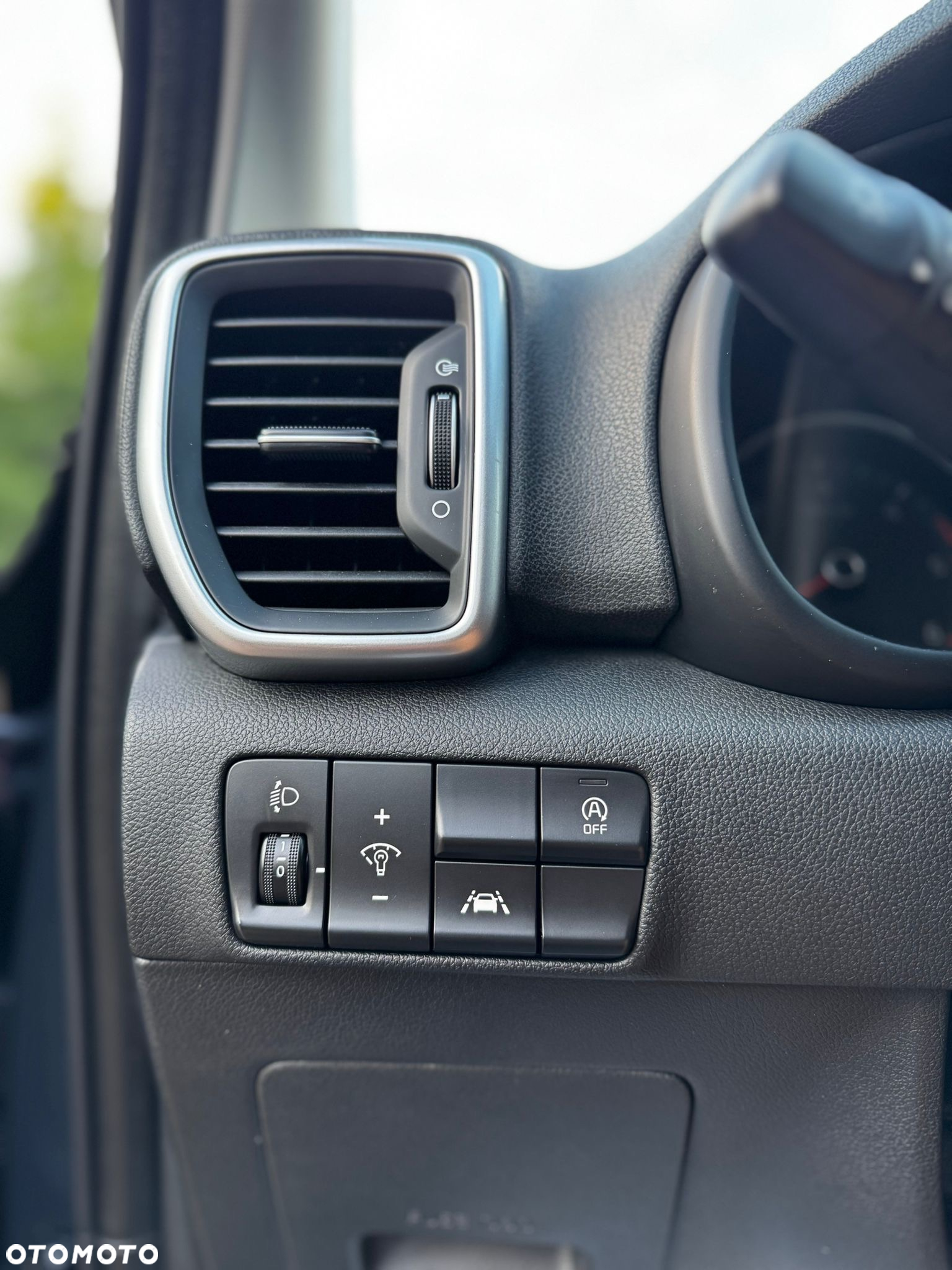 Kia Sportage - 16