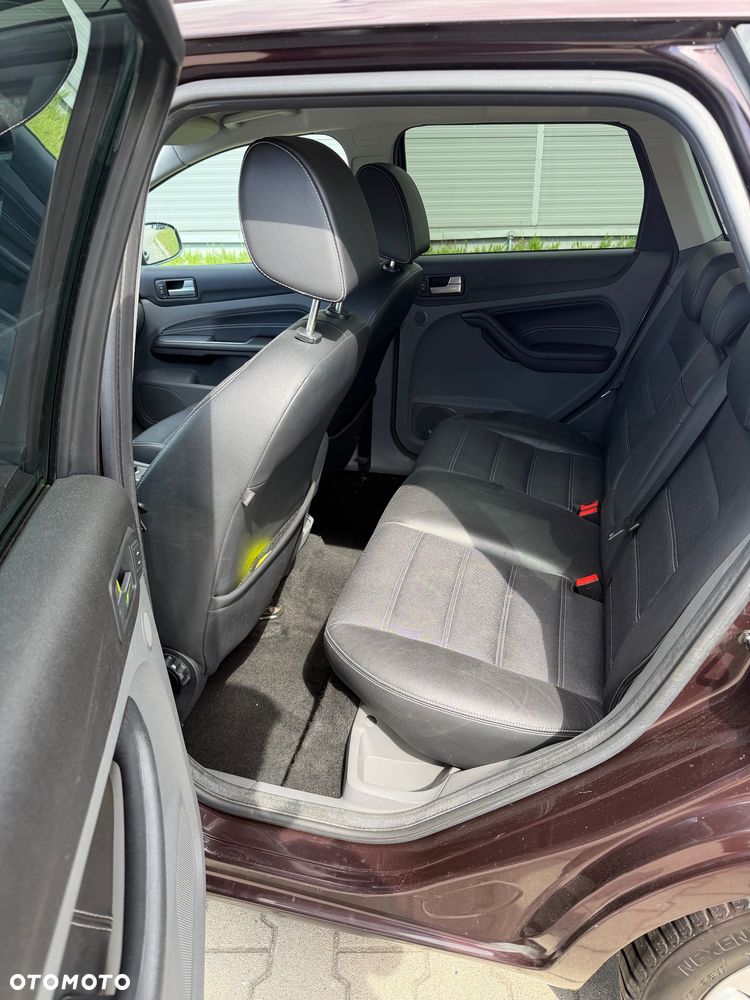 Ford Focus 1.6 Titanium - 23