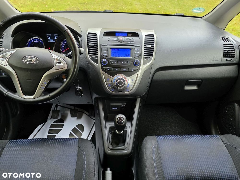 Hyundai ix20 1.4 Premium - 12