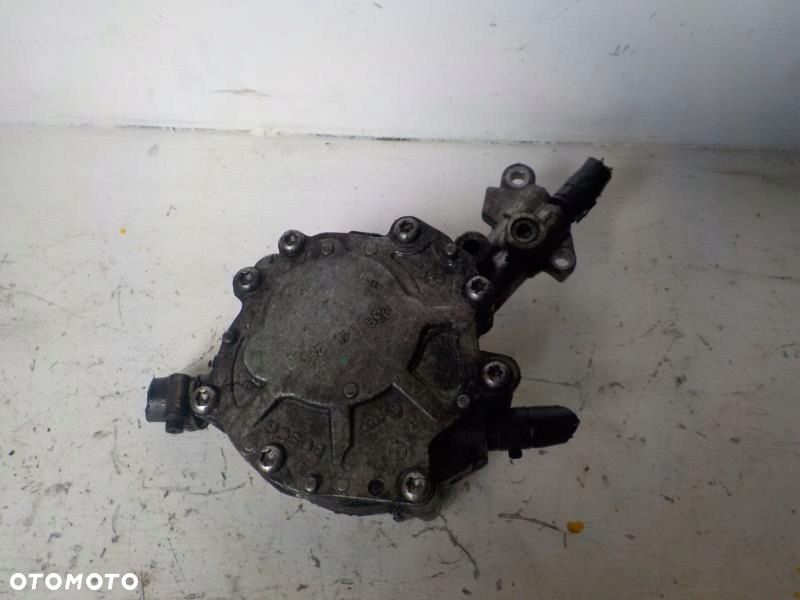 AUDI A3 II 8P 2.0 TDI POMPA VACUM 038145209Q - 2