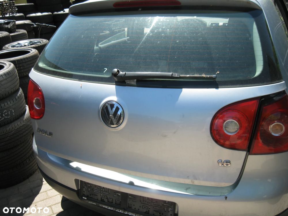 golf 5 lampa tylna - 1