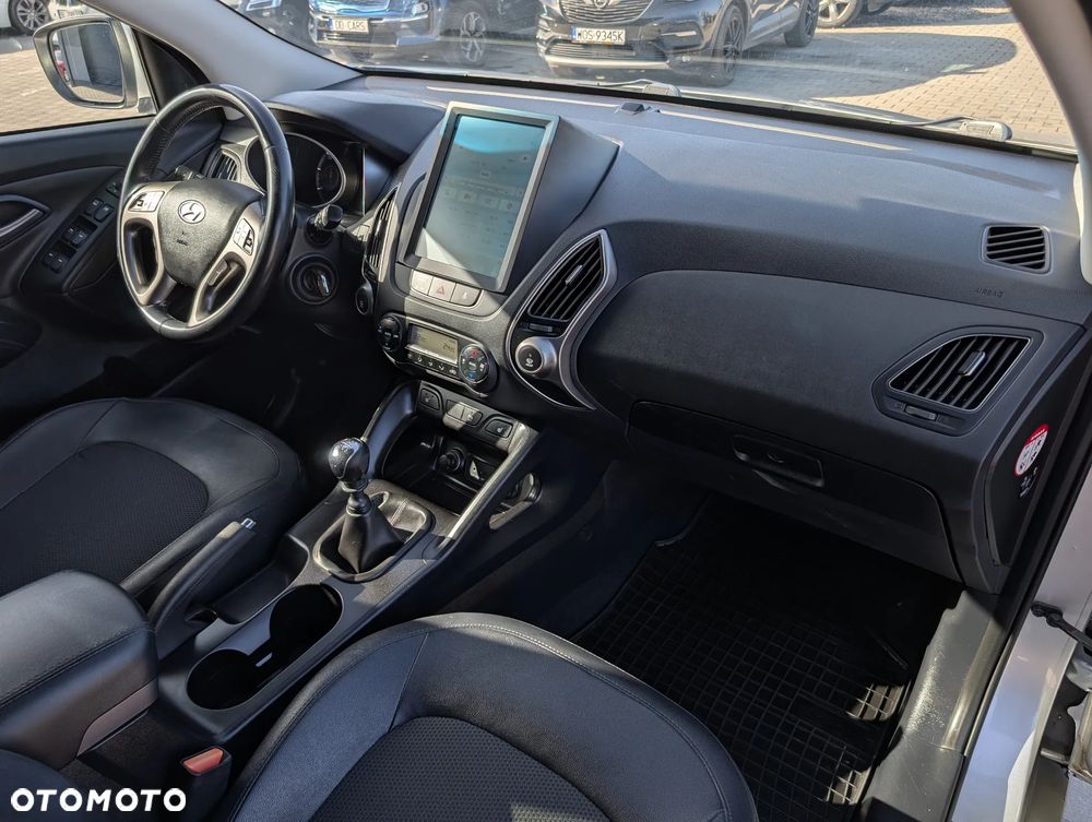 Hyundai ix35 1.7 CRDi 2WD blue Style - 30