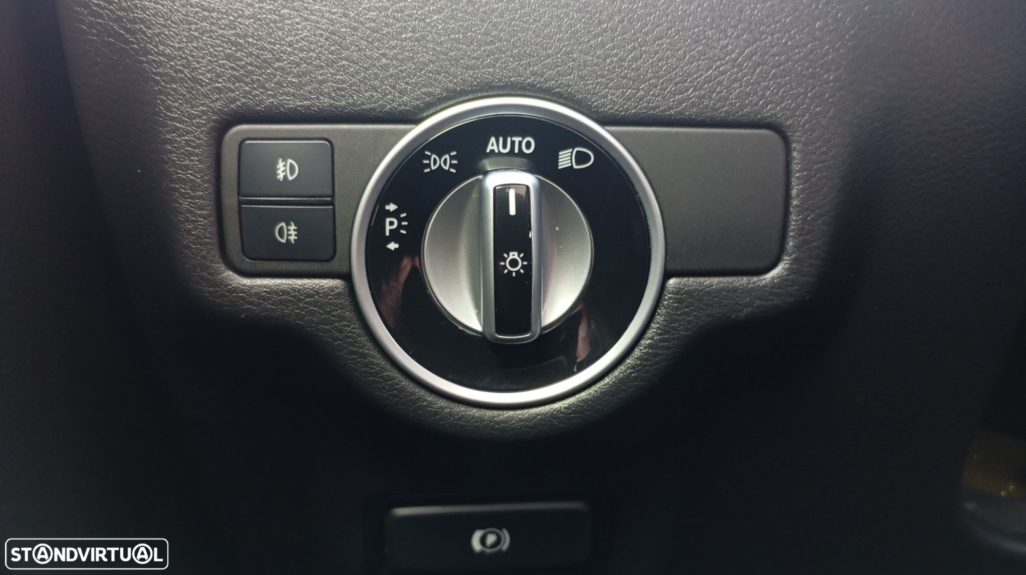 Infiniti Q30 2.2d DCT AWD Luxe Tech - 34