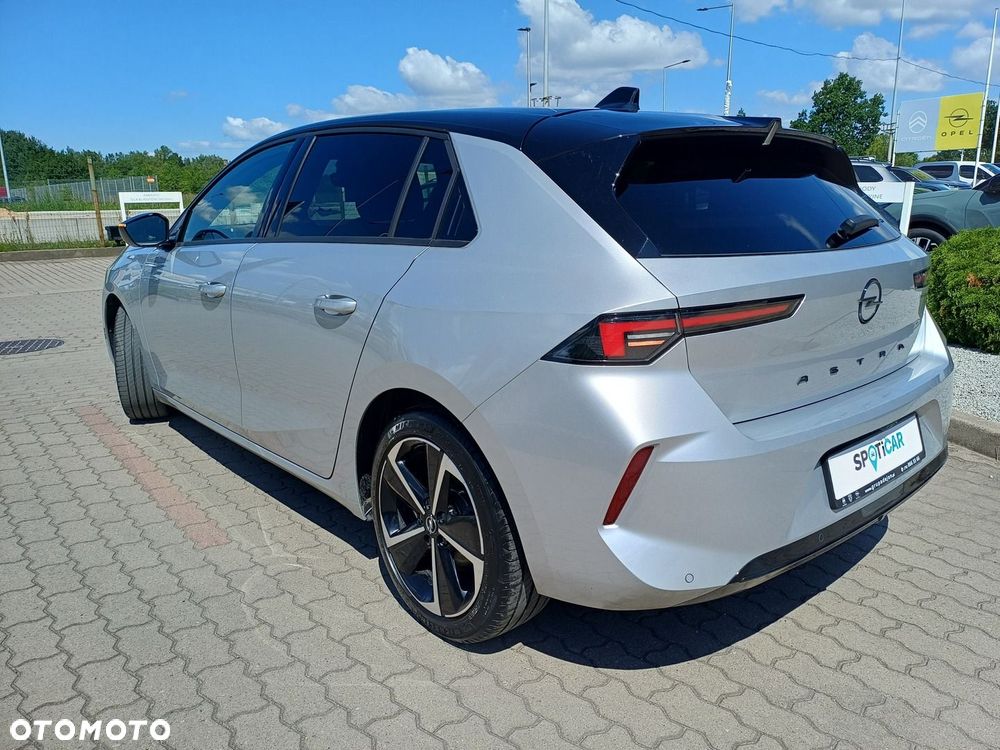 Opel Astra 1.2 T GS S&S - 4