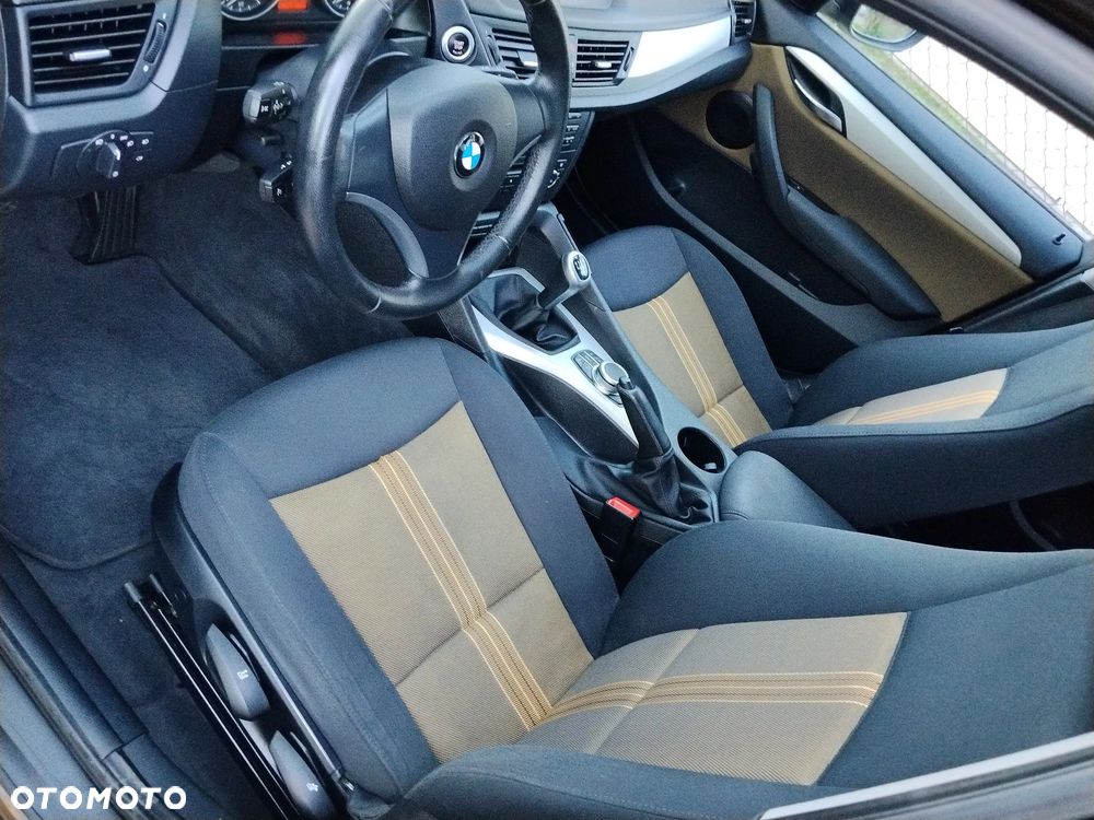 BMW X1 sDrive18i xLine - 6