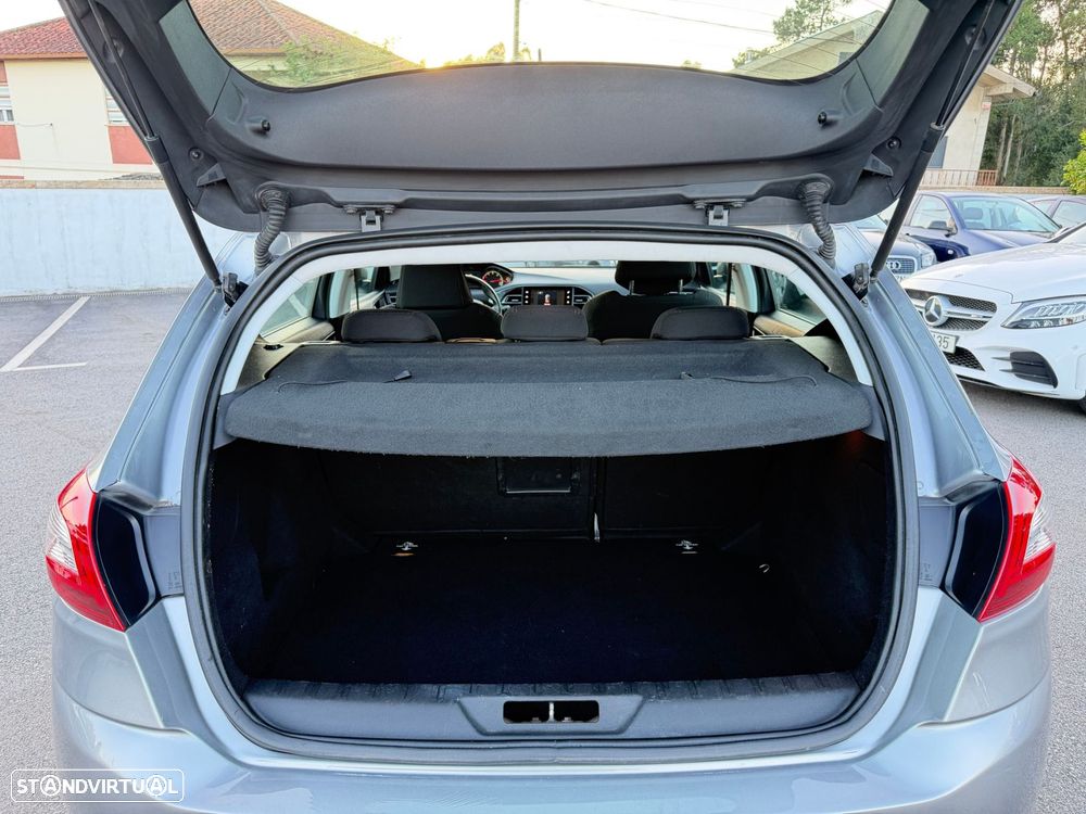 Peugeot 308 1.6 e-HDi Allure - 6