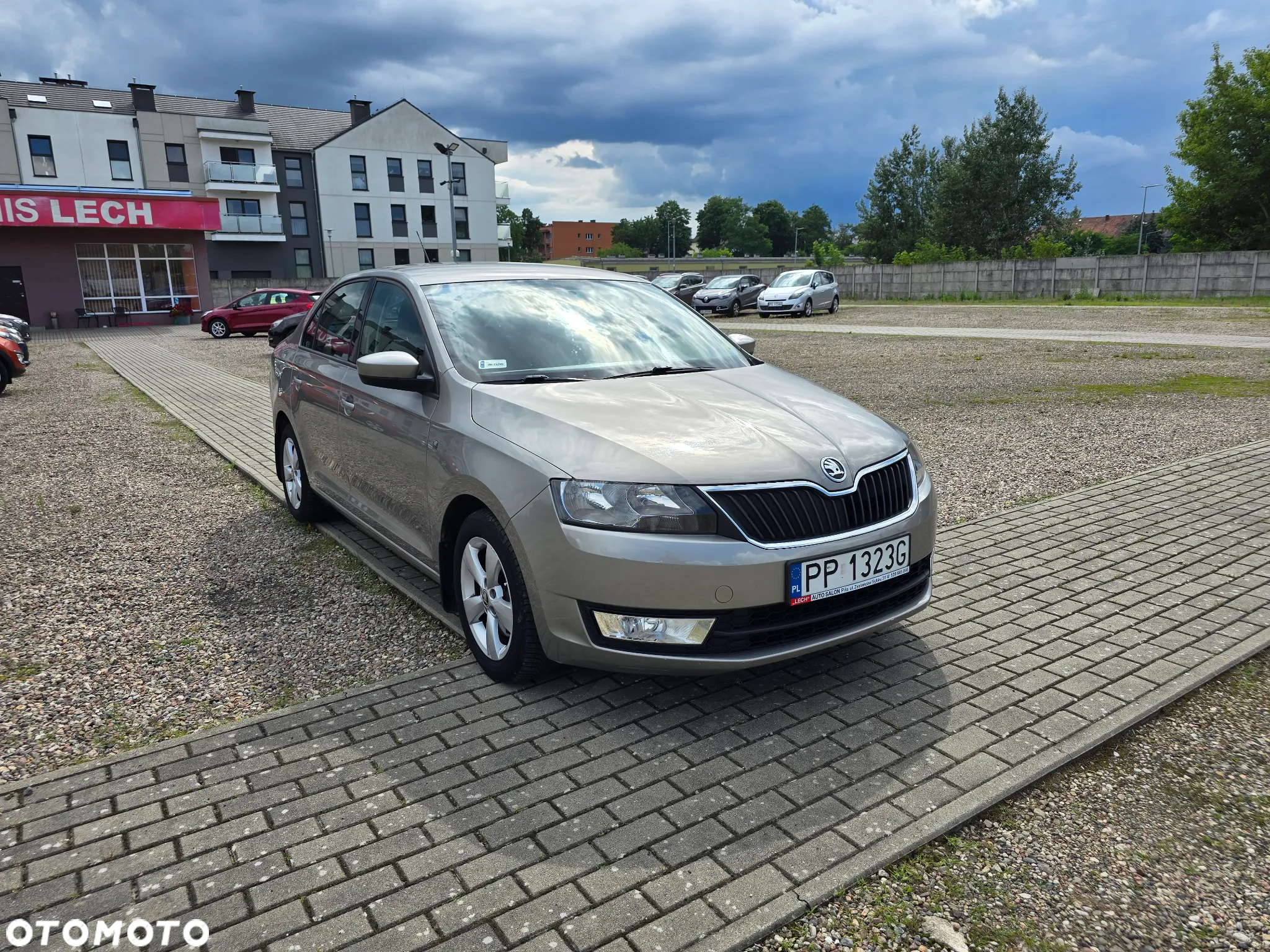 Skoda RAPID 1.2 TSI Ambition Max - 3