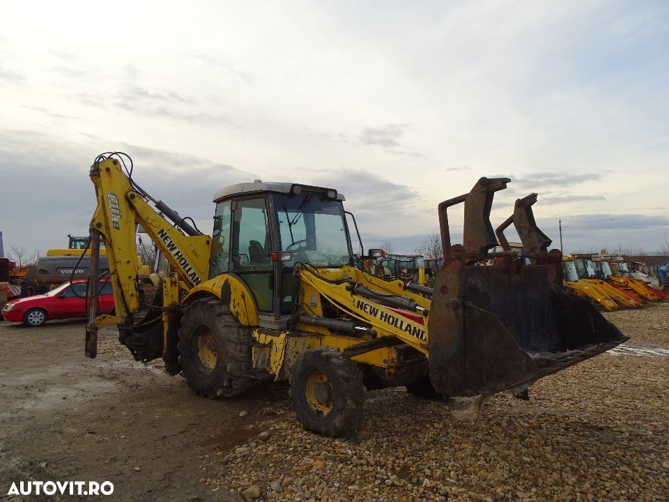 Dezmembrez buldoexcavator New Holland LB 110-115 , din  2007 - 7