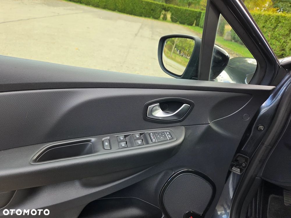 Renault Clio TCe 90 Limited - 15