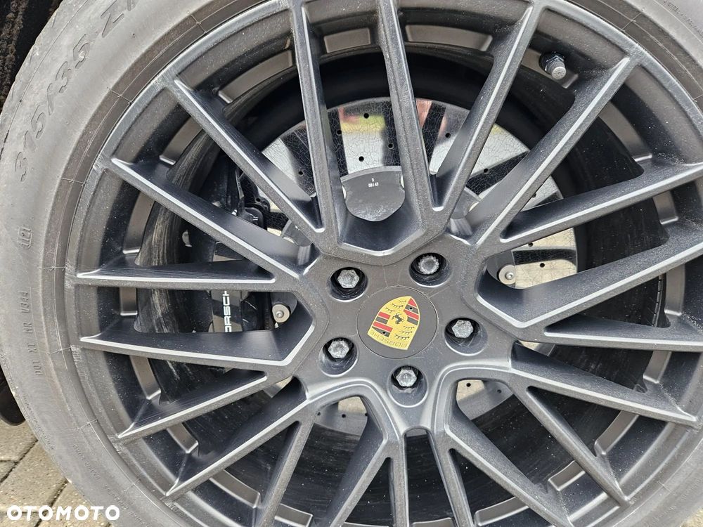 Porsche Cayenne GTS - 12