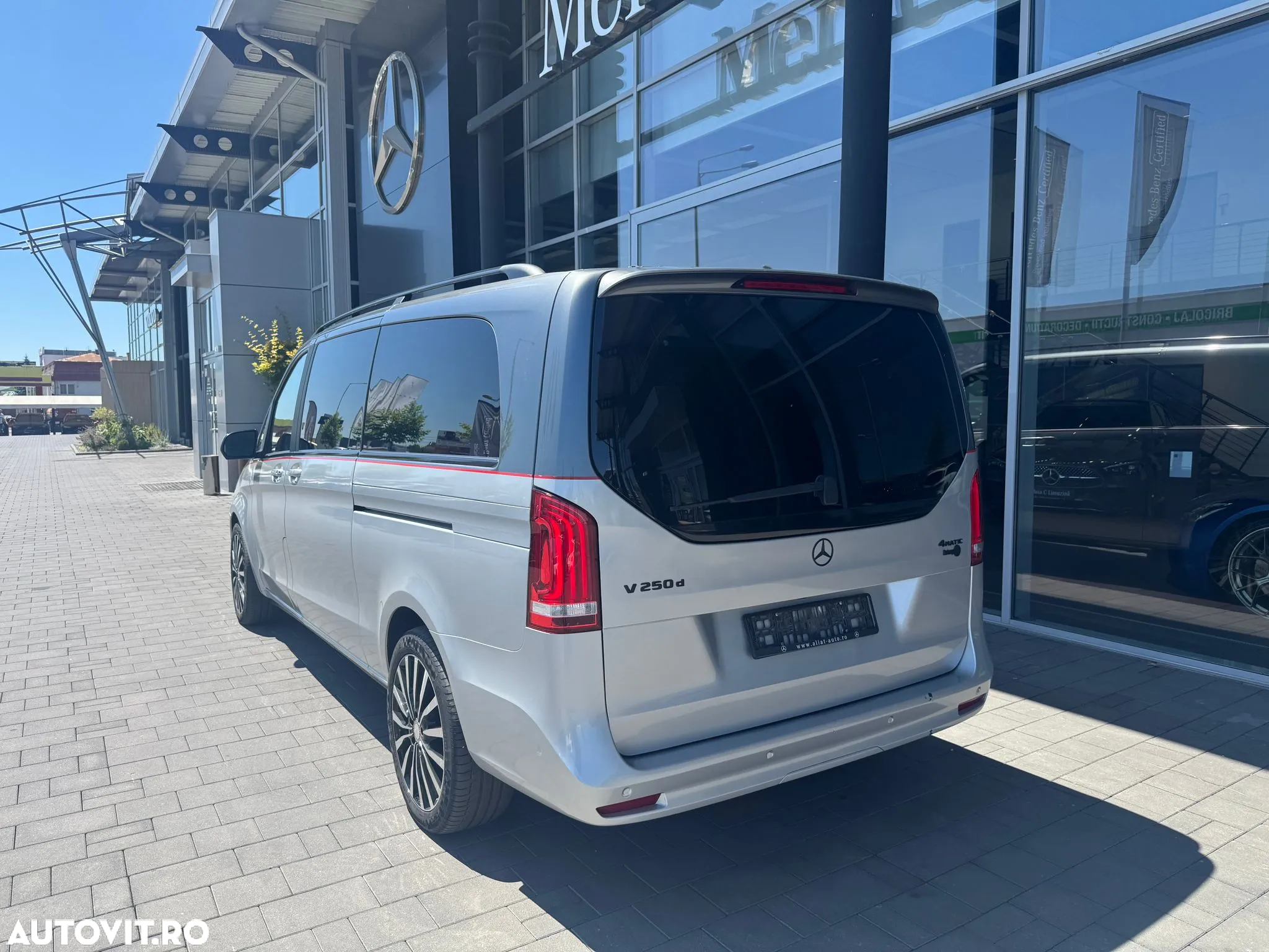 Mercedes-Benz V 250 d Combi Extra-lung 190 CP AWD 9AT AVANTGARDE - 4