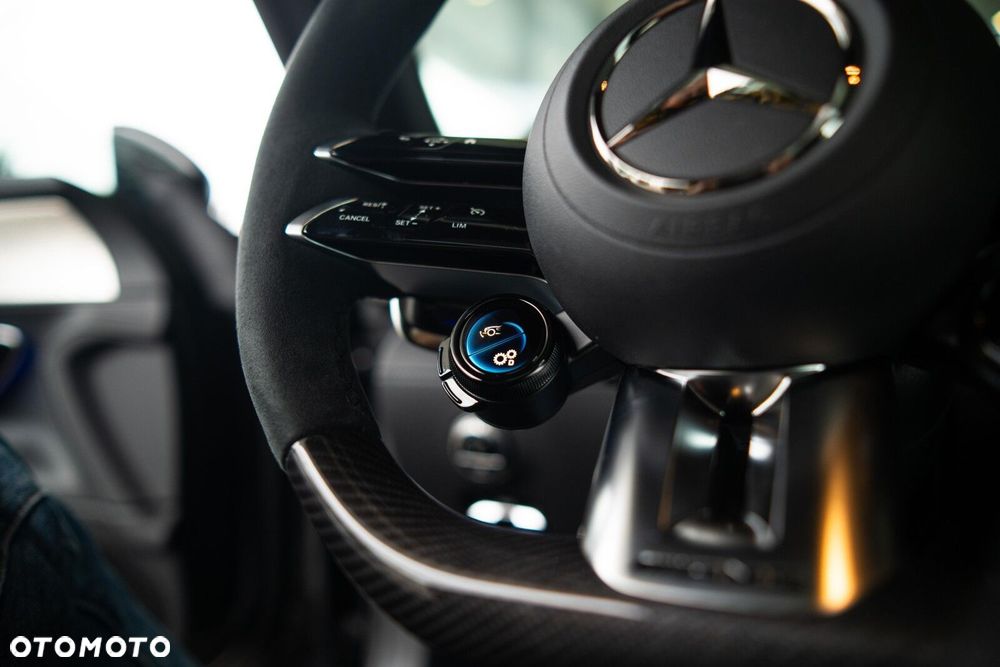 Mercedes-Benz AMG GT - 15
