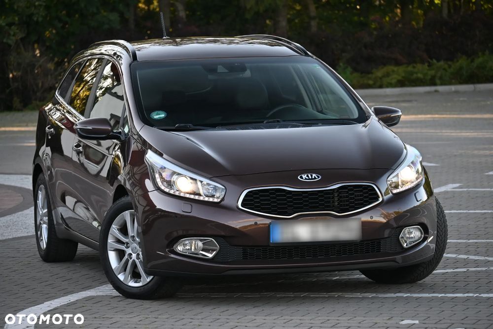 Kia Ceed 1.6 CRDi 128 Platinum Edition - 2