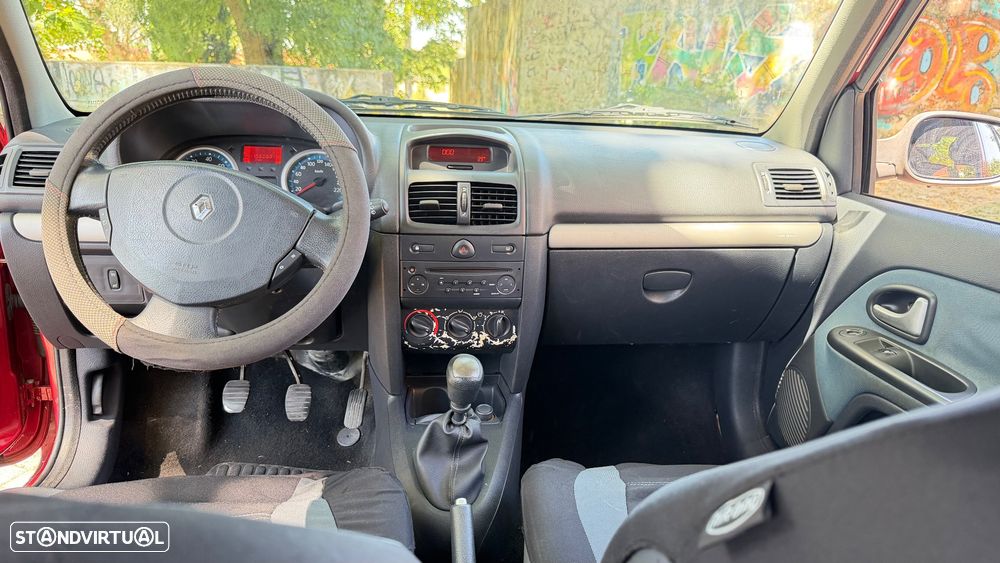 Renault Clio 1.2 16V SE Extreme - 14
