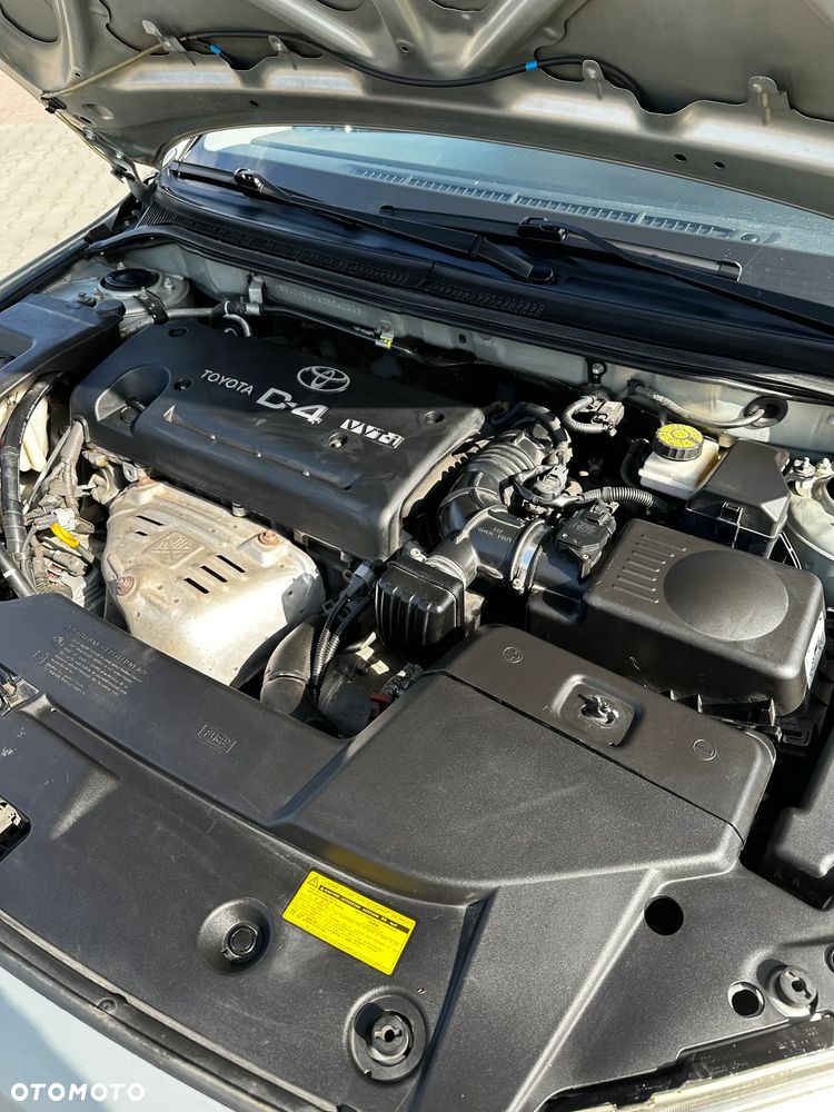 Toyota Avensis 2.0 VVT-i Automatik Executive - 13