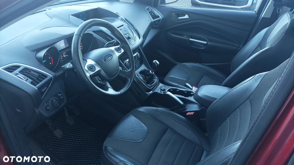 Ford Kuga 2.0 TDCi 4WD Titanium - 14