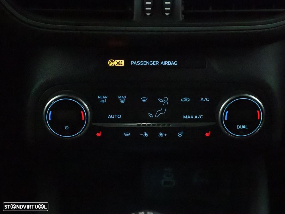 Ford Focus 1.0 EcoBoost MHEV ST-Line - 25