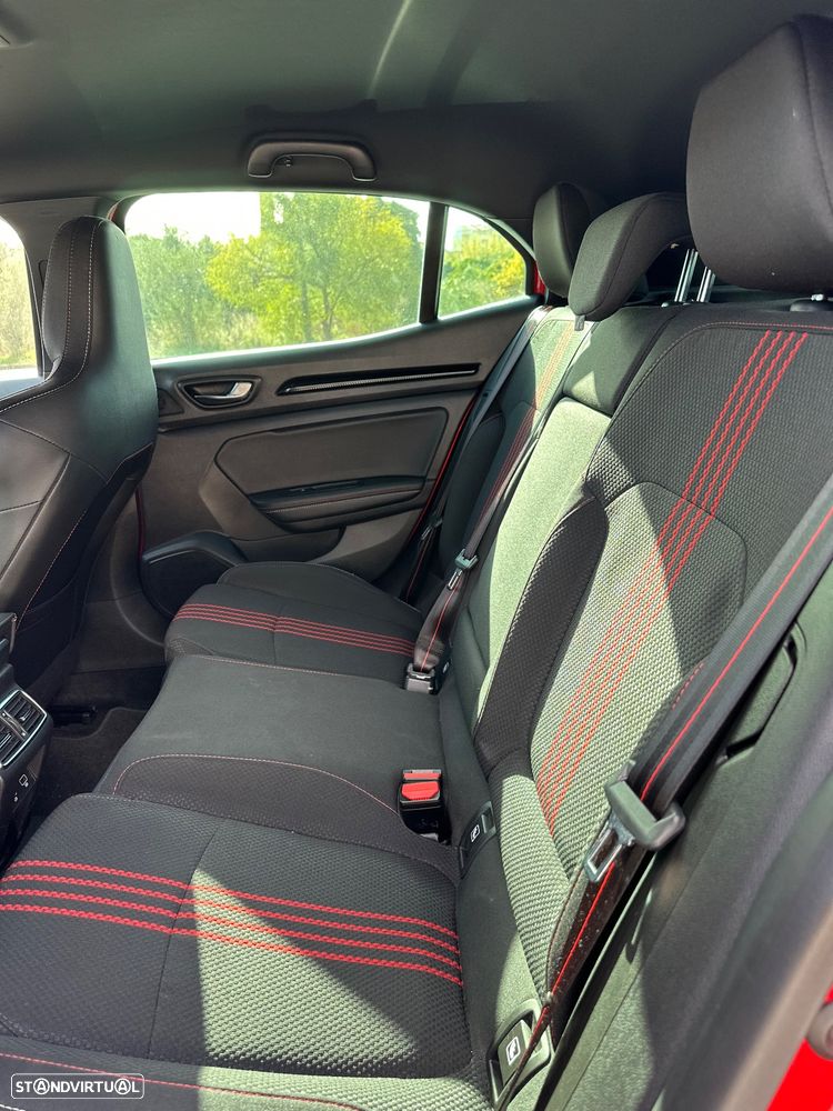 Renault Mégane 1.6 Plug-In R.S. Line - 4