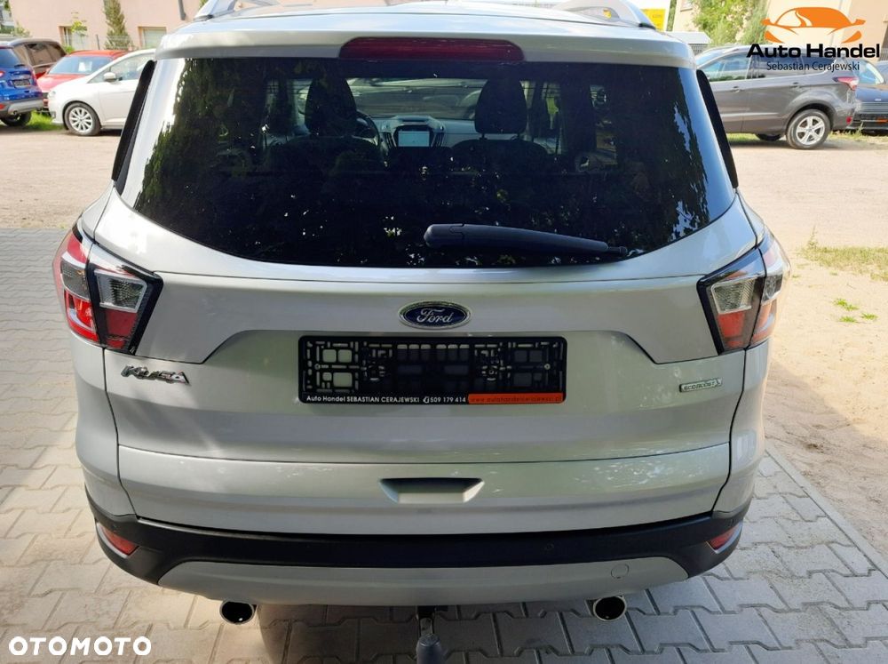 Ford Kuga 1.5 EcoBoost 2x4 Titanium - 10