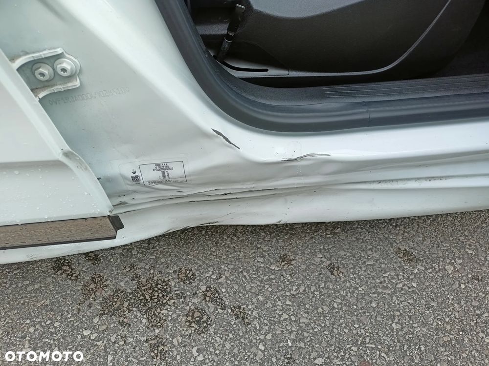 Renault Clio TCe 90 TECHNO - 36