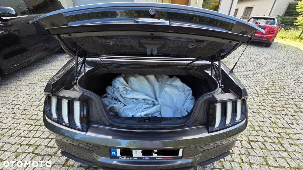 Ford Mustang 5.0 V8 GT - 26