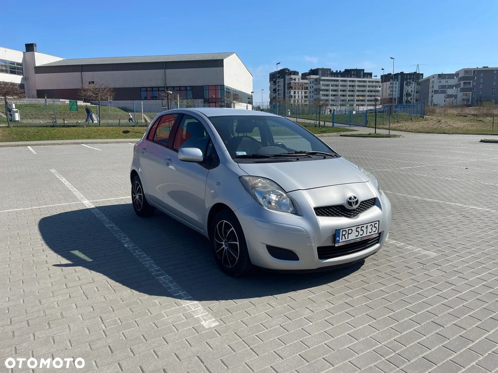 Toyota Yaris 1.33 Premium - 3