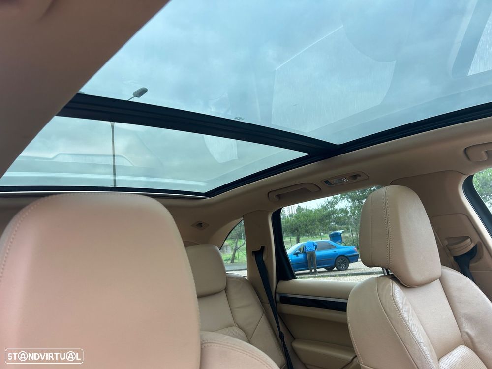 Porsche Cayenne S - 10