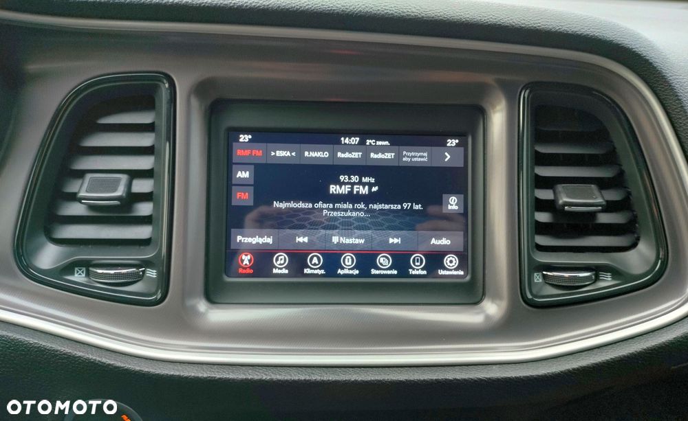 Dodge Challenger - 18