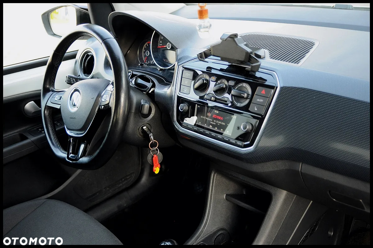 Volkswagen up! - 28