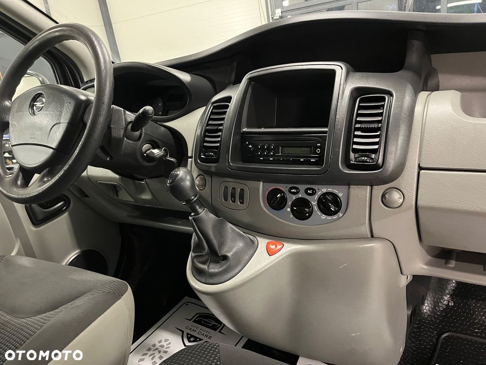 Opel Vivaro - 19
