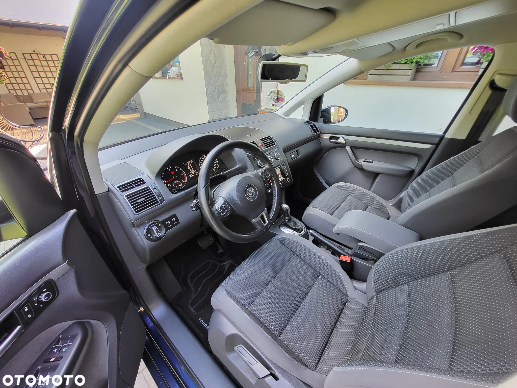 Volkswagen Touran 2.0 TDI DPF DSG Trendline - 5