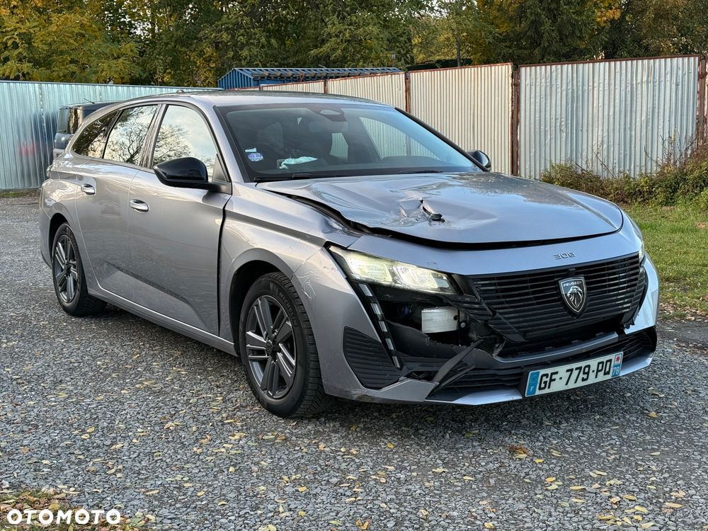 Peugeot 308 2022 photo 3