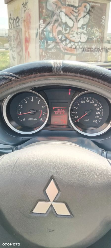 Mitsubishi Lancer 1.6 Inform - 12