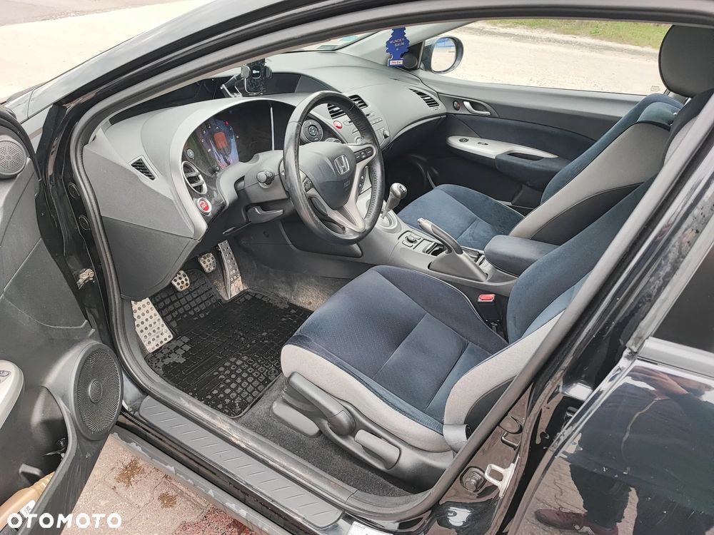 Honda Civic 1.8 Executive - 9