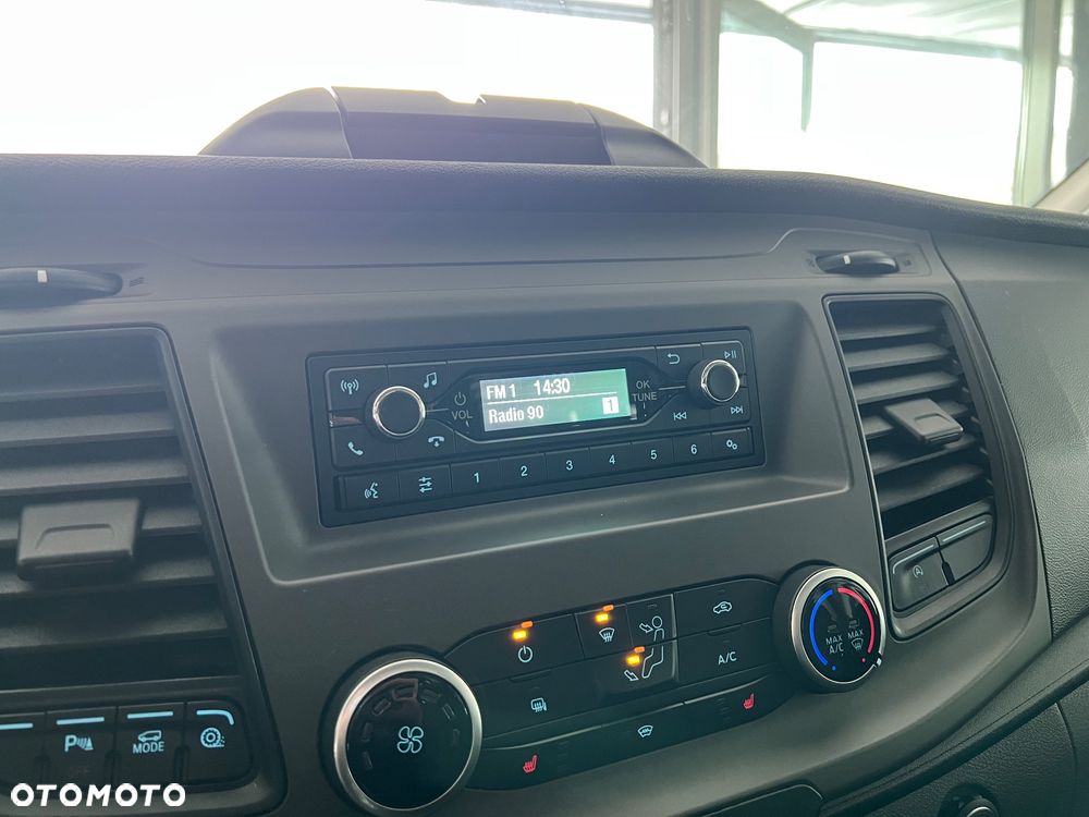 Ford Transit Custom - 32