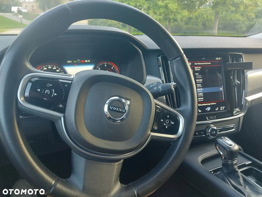 Volvo V90 D5 AWD Geartronic Momentum Pro - 30