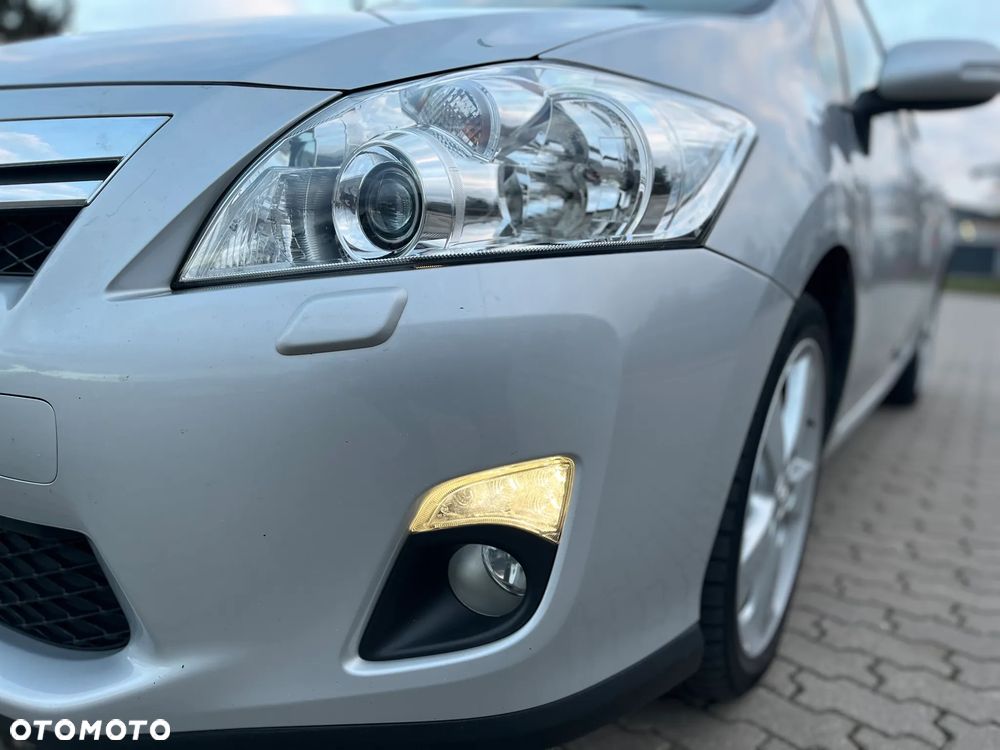 Toyota Auris 1.8 HSD Prestige NAVI - 8