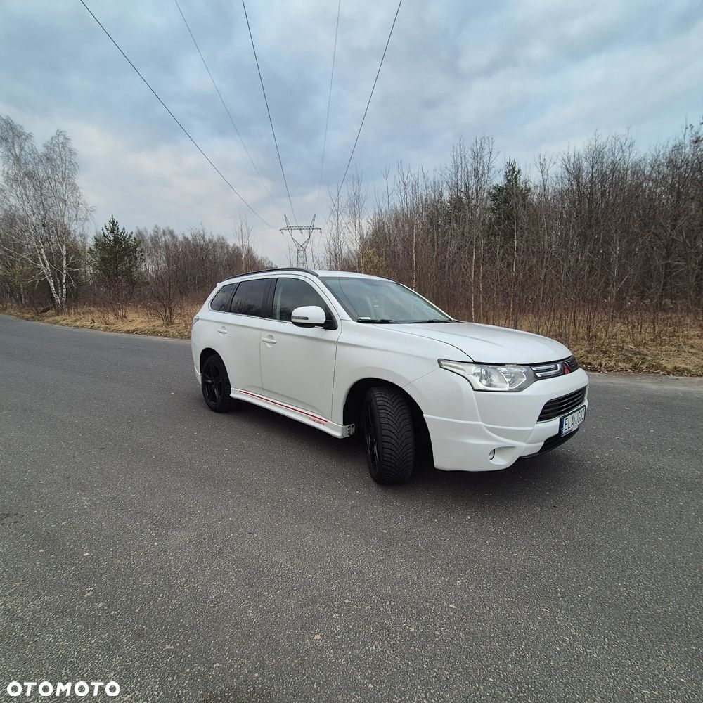 Mitsubishi Outlander - 5