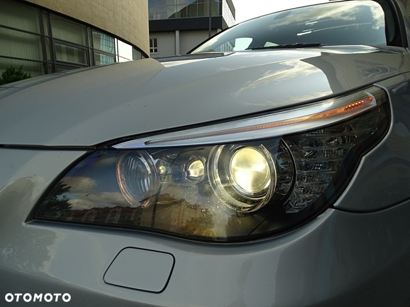 BMW Seria 5 530xi Touring Edition Exclusive - 27