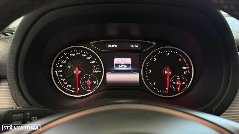 Mercedes-Benz B 180 - 15