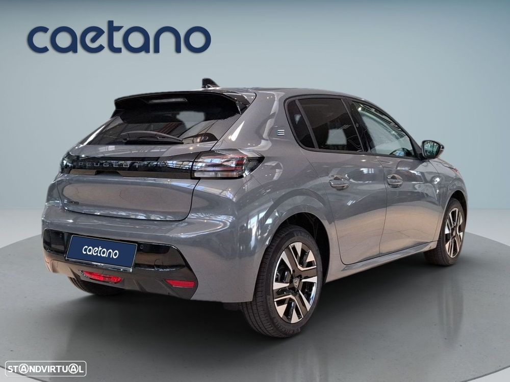 Peugeot e-208 50 kWh Allure — fotografia 3