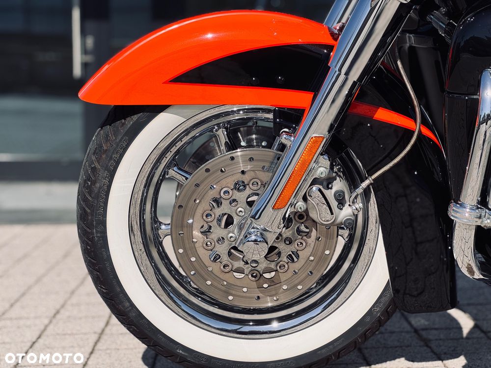 Harley-Davidson Touring Electra Glide - 13