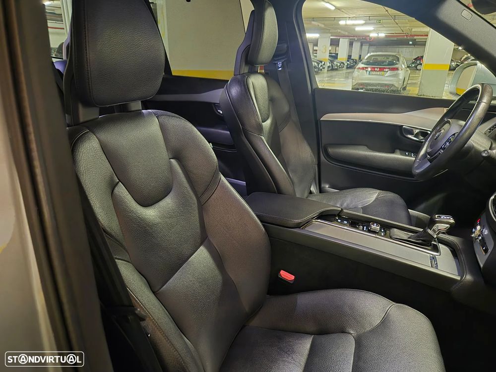 Volvo XC 90 2.0 D5 Momentum AWD - 47