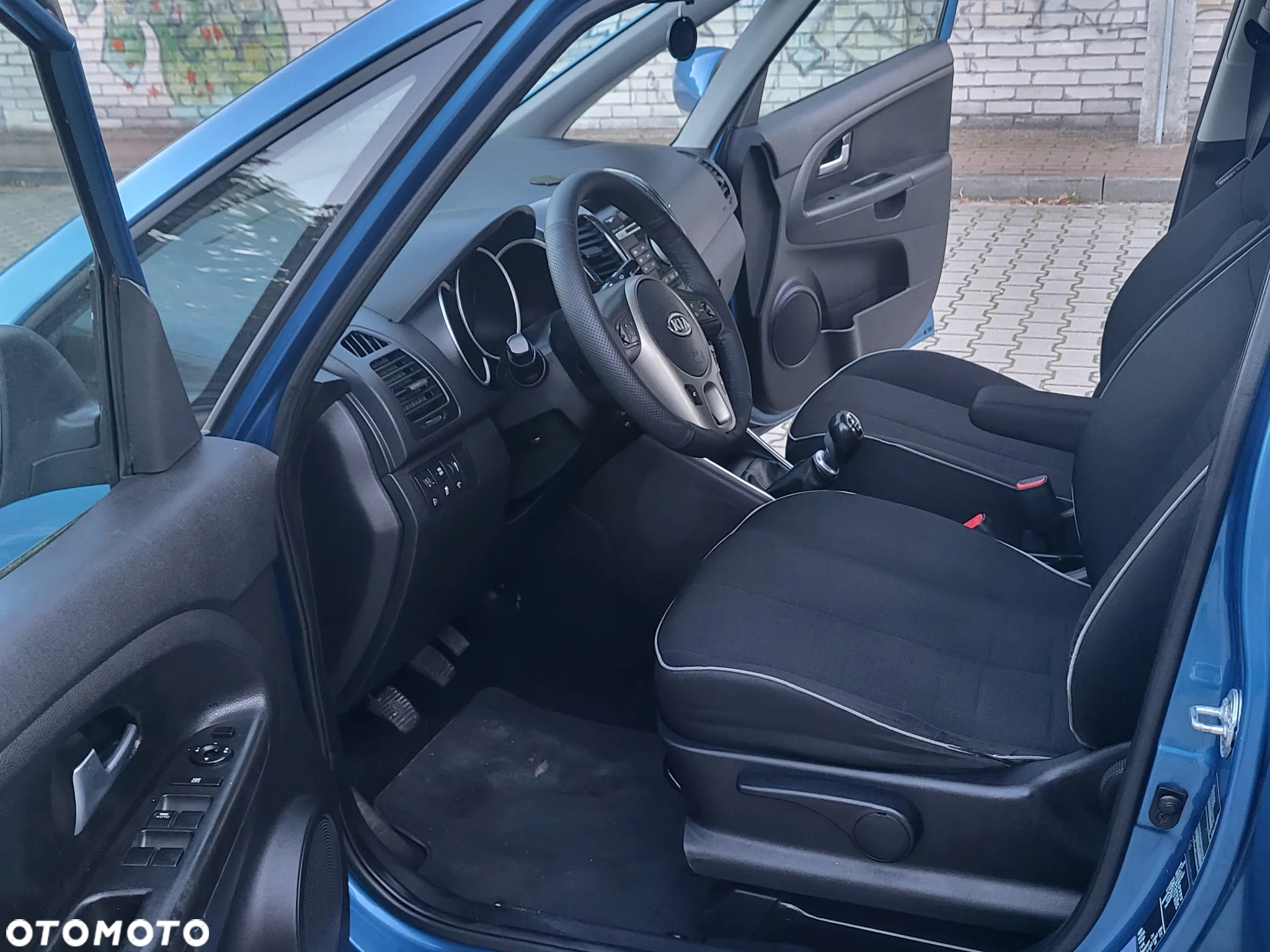 Kia Venga 1.4 CVVT Business Line - 15