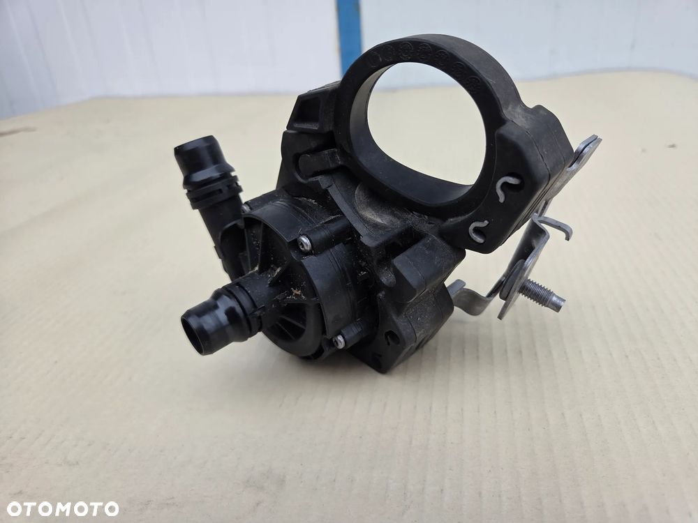 Pompa obiegu wody Citroen C5X 1.6 Hybryda  9818812580 - 4